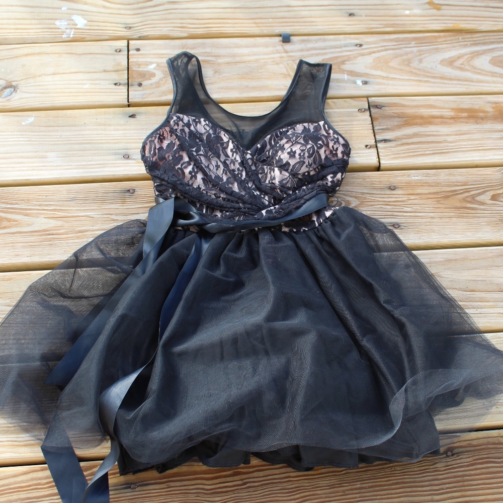 Beatiful Little Black Dress